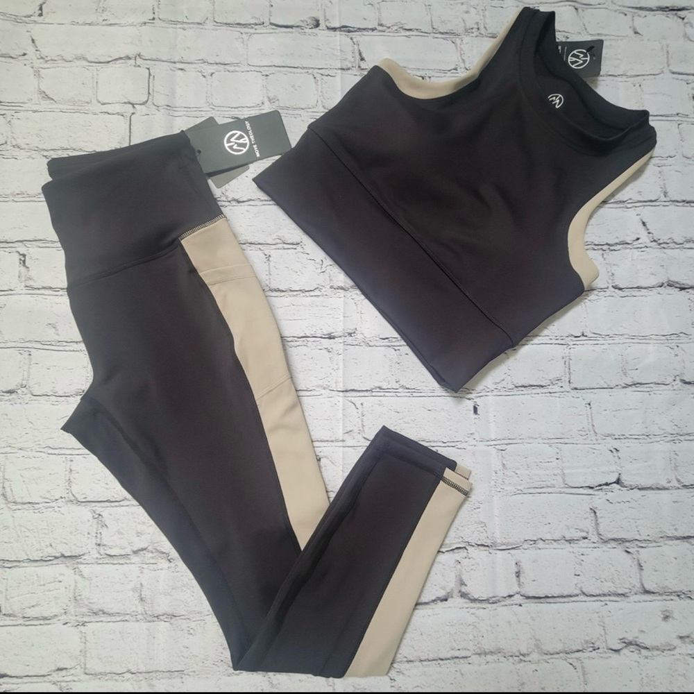 MoveTheology workout/yoga set Size Med. Worn once.